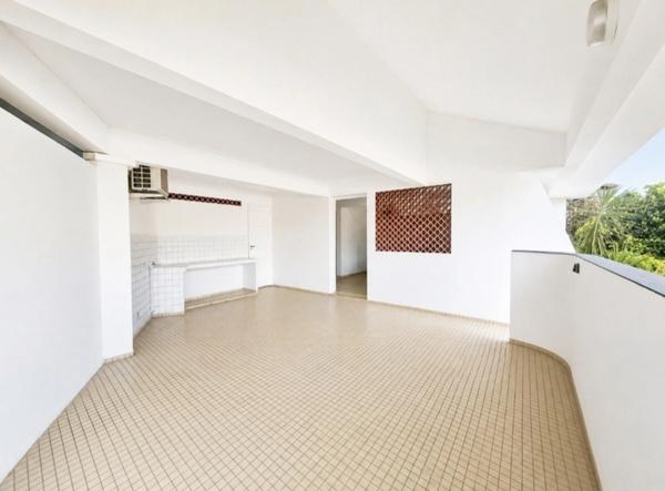A vendre - Fort de France – Quartier Didier - Maison d'architecte – 7 Pièces – 4 Chambres + Petit T2 Indépendant