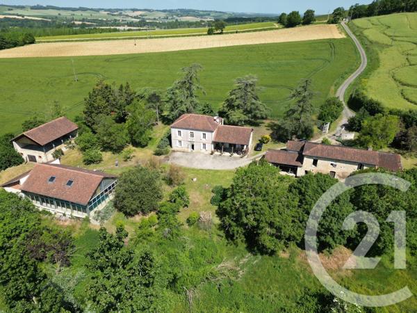 Maison à vendre  7 pièces - 258,71 m2 CASTERA VERDUZAN - 32