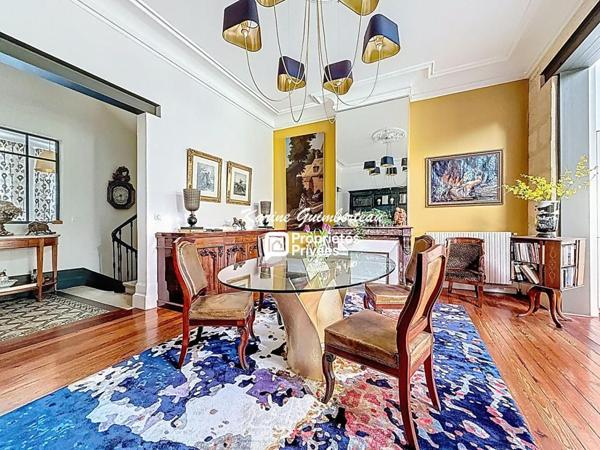 Maison Bourgeoise Libourne-centre 201m2 + jardin