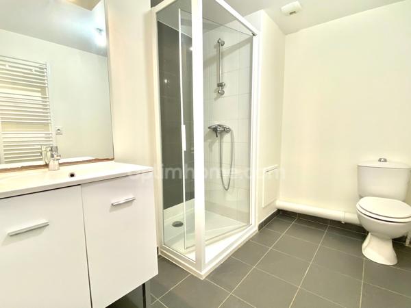 Appartement à vendre 2 pièces COLOMBELLES (14) - Lumineux - Cave - Emplacement de parking privatif -