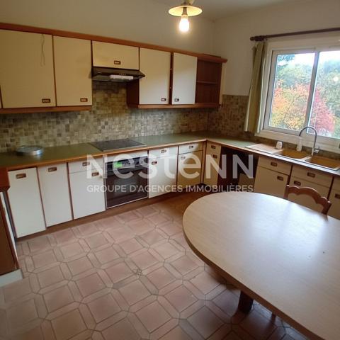 A vendre maison Elancourt 7 pièces 160 m2 sur un terrain de 1544m²