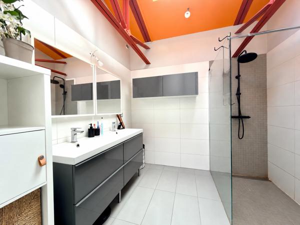 Maison entièrement rénover avec piscine