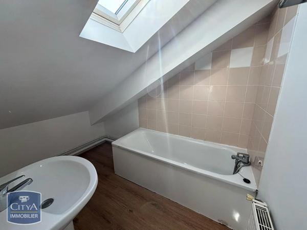 Appartement à louer 3 pièces 49.62m² Tours (37000)