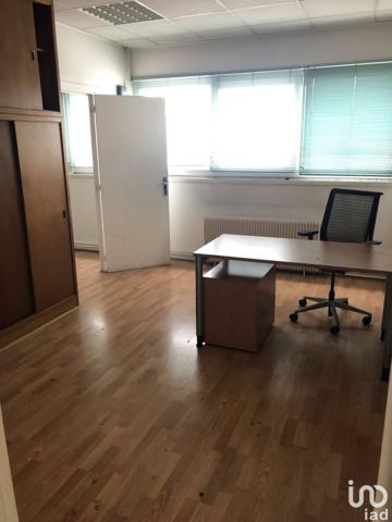Location bureaux 32 m² Morangis