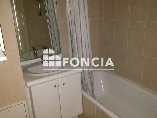 Location Appartement 2 pièces 42.8 m² - 2 PLACE DU MARCHE Dreux 28100