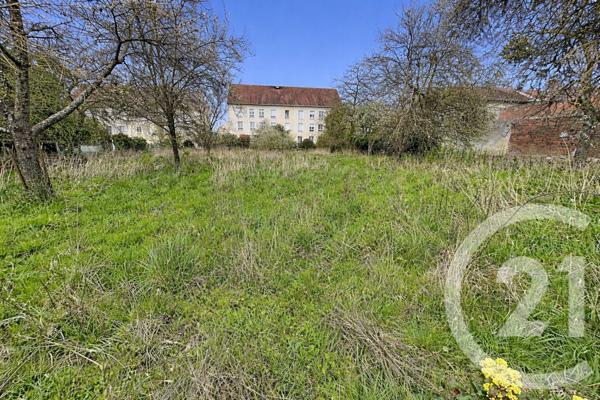 Terrain à vendre  1556 m2 ESTREES ST DENIS - 60