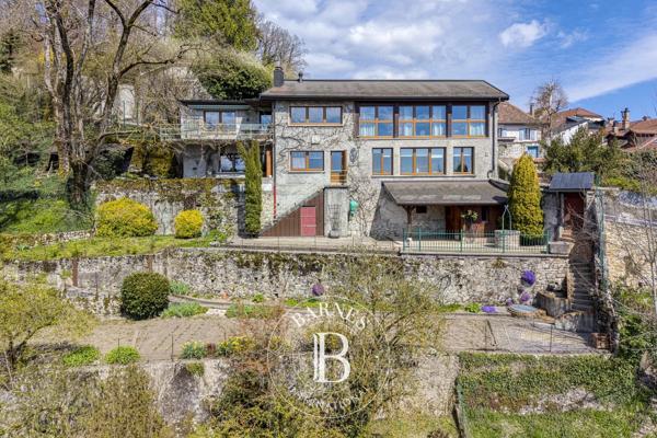Gex, Maison de ville 3 Chambres -  207 m² à vendre
