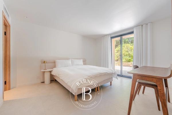 Aix-en-Provence, Maison de ville 6 Chambres -  310 m² à vendre