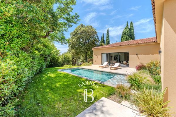 Aix-en-Provence, Maison de ville 6 Chambres -  310 m² à vendre
