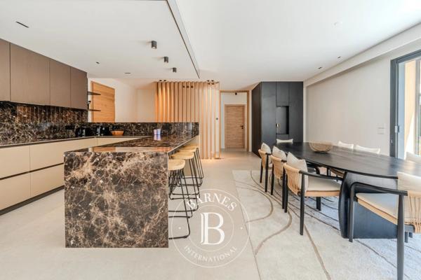 Aix-en-Provence, Maison de ville 6 Chambres -  310 m² à vendre