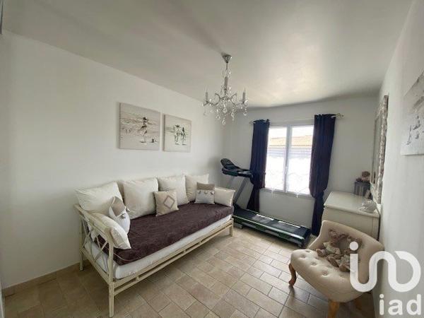 Maison 5 pièces de 128 m² à Champagné-les-Marais (85450)