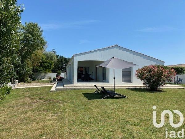 Maison 5 pièces de 128 m² à Champagné-les-Marais (85450)