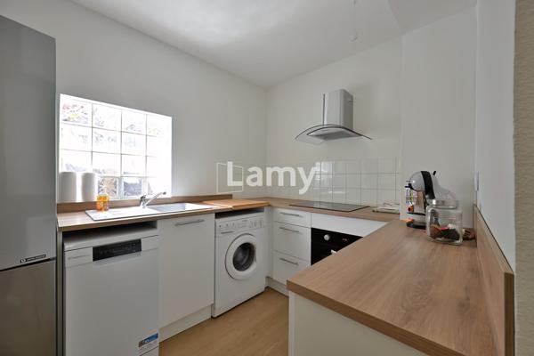 Parking + annexe + appartement