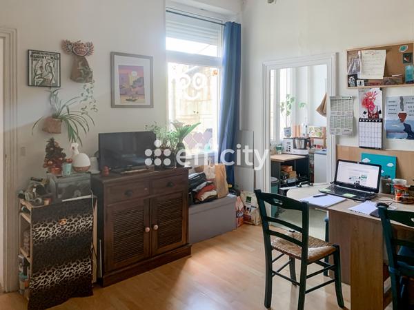 Immeuble 9 pièces - 175 m²