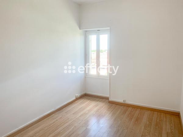 Immeuble 9 pièces - 175 m²