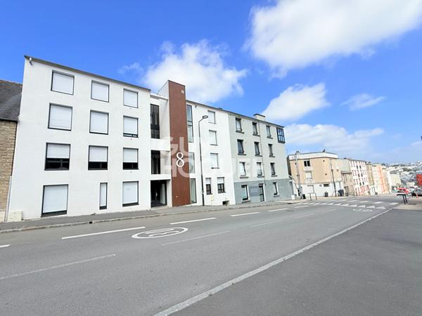 A LOUER - STUDIO meublé - Quartier Fac de Medecine à BREST