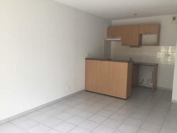 Location Appartement à ST YZAN DE SOUDIAC