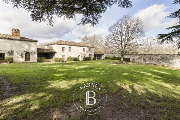 Lauzerte, Château 8 Chambres -  600 m² à vendre