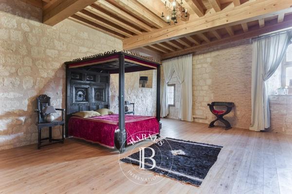 Lauzerte, Château 8 Chambres -  600 m² à vendre