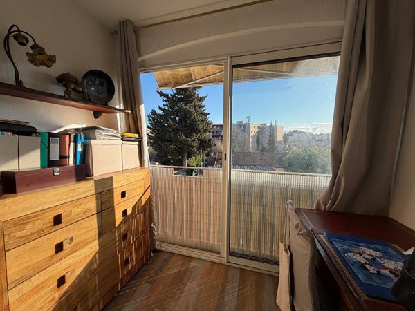 Cagnes Sur Mer Un beau 4P 91 m2 Terrasse Combles 70 m² Garage Résidence sécurisée