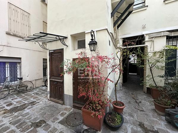 Appartement Paris 1 pièce 9 m2 rue du Faubourg Saint Antoine