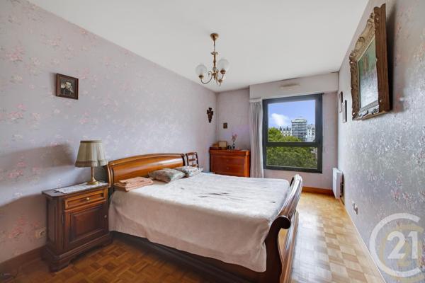 Appartement F4 à vendre  4 pièces - 95,67 m2 PARIS - 75014