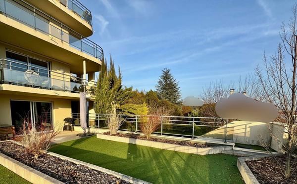 Appartement Clermont Ferrand 3 pièce(s) 67.54 m2 , parking et cave