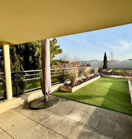 Appartement Clermont Ferrand 3 pièce(s) 67.54 m2 , parking et cave