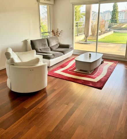 Appartement Clermont Ferrand 3 pièce(s) 67.54 m2 , parking et cave