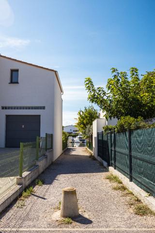 Saint Cyprien plage : appartement à vendre avec jardin, parking et accès direct à la plage