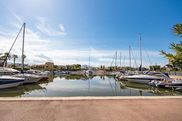 Saint Cyprien plage : appartement à vendre avec jardin, parking et accès direct à la plage