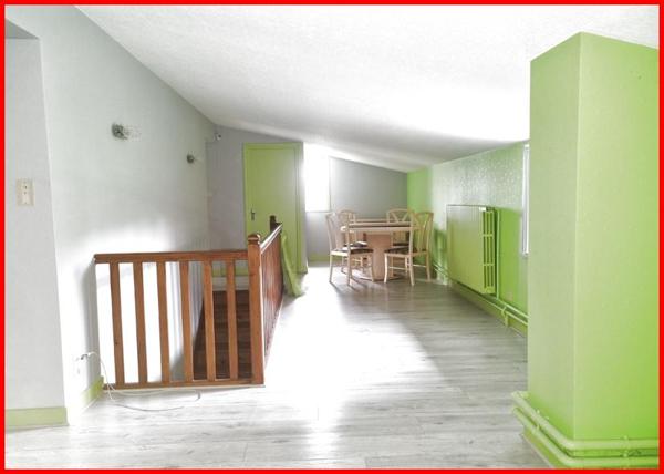 10 min de Balbigny : Corps de ferme - 230 m² hab - Dépendances - Piscine - 2,8 Ha de terrain !