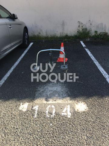 Parking / box Merignac