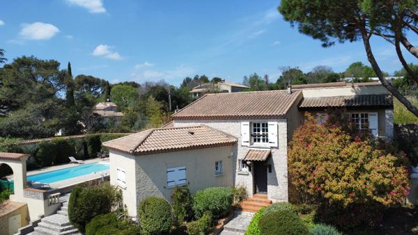 Nîmes – La Cigale – Villa avec piscine