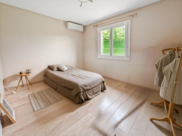 Maison 3 chambres  avec garage et grand jardin