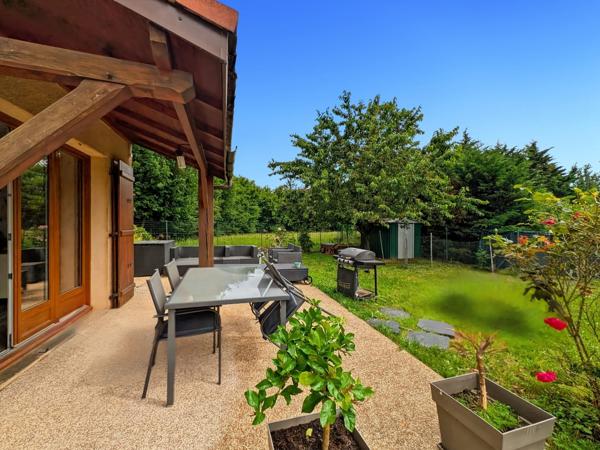 Maison 3 chambres  avec garage et grand jardin