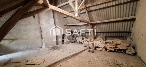 Ferme à rénover avec dépendances