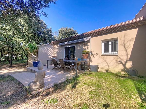 Maison Uchaux 3 pièce(s) 62m2 - terrain 1000m²