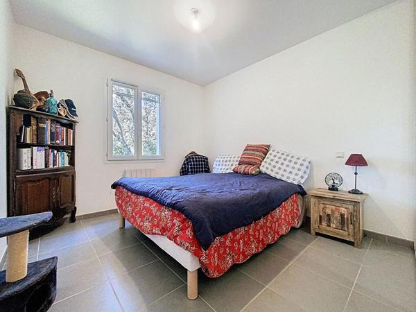 Maison Uchaux 3 pièce(s) 62m2 - terrain 1000m²