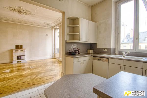 Versailles Notre-Dame- Appartement duplex 8 pièces 303 m² au sol avec garage €1 995 000 ** - Référence 25870