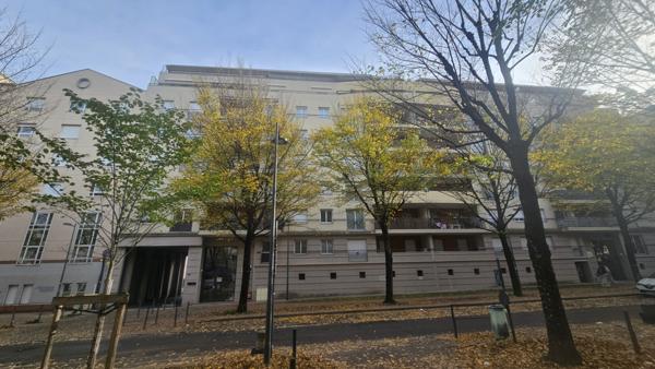 Saint-Étienne (42100) Bel appartement T3 dans copropriété de qualité au cœur du quartier Tréfilerie avec balcon et garage sécurisé