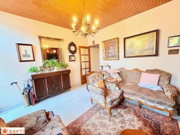 Maison mitoyenne avec double jardin – Valenciennes- Beau Potentiel