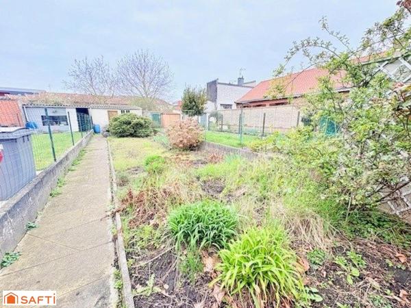 Maison mitoyenne avec double jardin – Valenciennes- Beau Potentiel