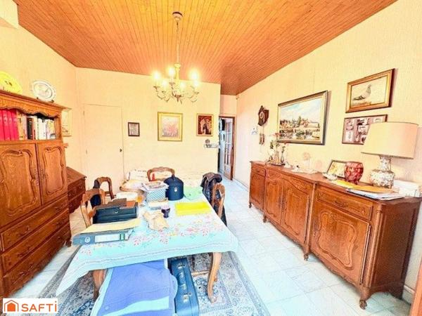 Maison mitoyenne avec double jardin – Valenciennes- Beau Potentiel