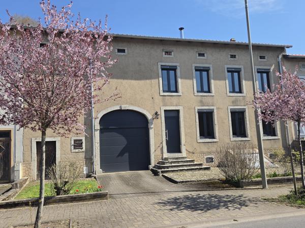 Thionville (57100) Charmante maison de village 6 pièces 180 m² avec grange et ateliers