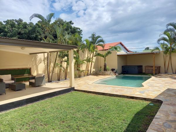 JOLIE VILLA A DUPARC SAINTE-MARIE