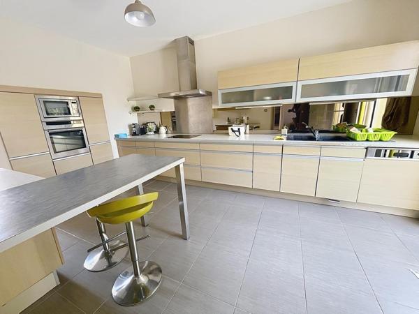 JOLIE VILLA A DUPARC SAINTE-MARIE