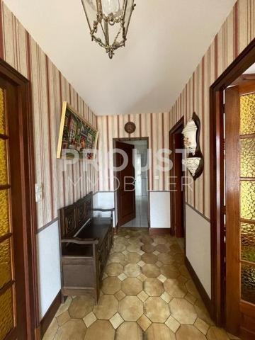Exclusivité, quartier st liguaire, plain-pied de 85 m² environ avec garage et jardin.