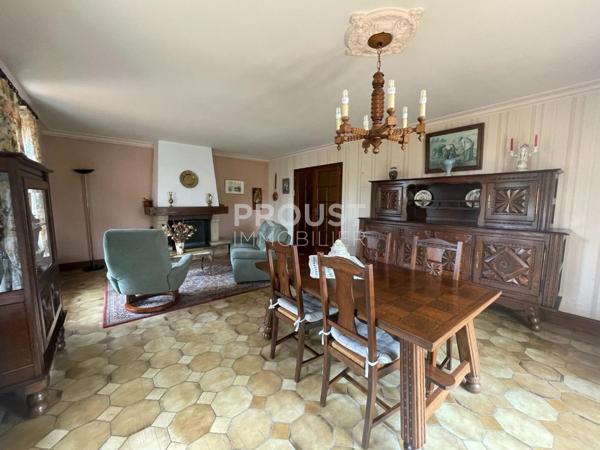 Exclusivité, quartier st liguaire, plain-pied de 85 m² environ avec garage et jardin.