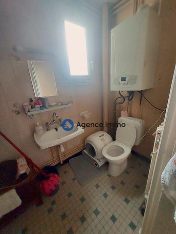 À vendre - Maison mitoyenne 1 côté, 3 pièces située à Salbris (41300)